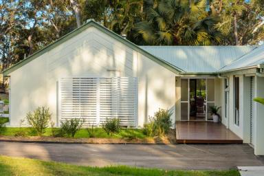 House For Sale - QLD - Cooroibah - 4565 - Luxurious Country Retreat on 2.57 Acres  (Image 2)