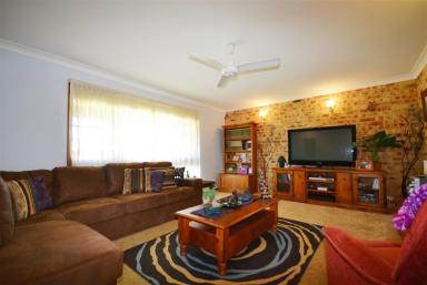House Sold - NSW - North Nowra - 2541 - Quiet Cul-de-Sac Living on a Prime Corner Block  (Image 2)