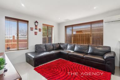House For Sale - WA - Ellenbrook - 6069 - FAMILY HOME RETREAT  (Image 2)