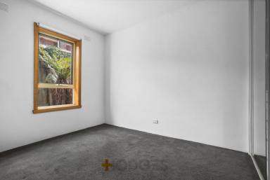 Unit For Lease - VIC - Mentone - 3194 - MODERN & STYLISH  | QUITE BLOCK | IDEAL LOCATION  (Image 2)