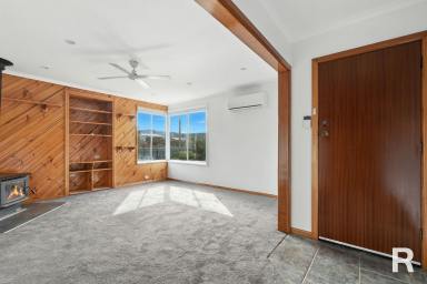 House For Lease - TAS - Rokeby - 7019 - Stylish and Low-Maintenance Living in Rokeby  (Image 2)