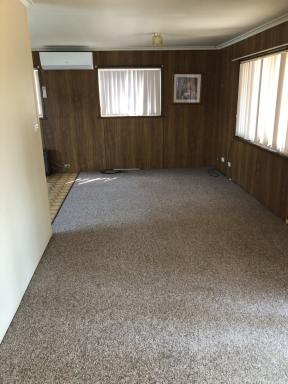 House For Lease - NSW - Tumut - 2720 - COMFY 2 BEDROOM HOME  (Image 2)