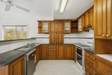 Lifestyle For Sale - VIC - Invergordon - 3636 - Rural Lifestyle living - Spacious Family Home on 2 acres  (Image 2)