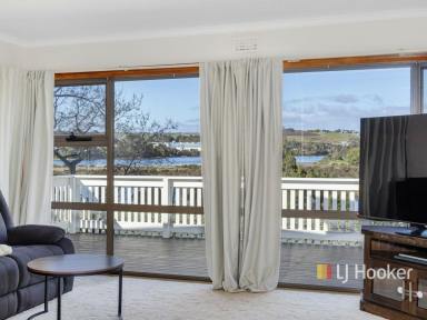House For Sale - TAS - West Ulverstone - 7315 - Rolling on the River  (Image 2)