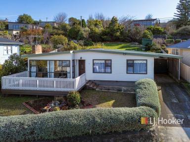 House For Sale - TAS - West Ulverstone - 7315 - Rolling on the River  (Image 2)