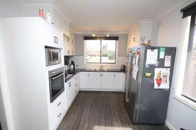 House For Sale - VIC - Rochester - 3561 - WELL PRESENTED AND SOLID FAMILY HOME  (Image 2)