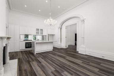 House For Lease - VIC - St Kilda - 3182 - Stylish St Kilda Residence Perfect for Summer Living  (Image 2)