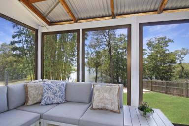 House For Sale - QLD - Macleay Island - 4184 - Beachfront Cottage with Water Views – Your Piece of Paradise (Image 2)