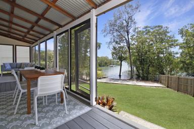 House For Sale - QLD - Macleay Island - 4184 - Beachfront Cottage with Water Views – Your Piece of Paradise  (Image 2)