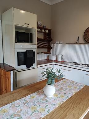 House For Lease - WA - Nannup - 6275 - FURNISHED 3x2 IN THE HEART OF NANNUP  (Image 2)