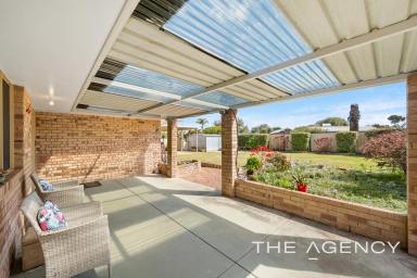 House For Sale - WA - Warnbro - 6169 - Beach Close, Access Ready, Family Perfect  (Image 2)