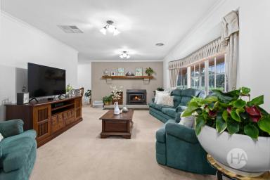 Acreage/Semi-rural For Sale - VIC - Somerville - 3912 - Expansive Grounds and Room to Grow  (Image 2)