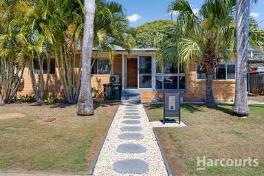 House For Sale - QLD - Bundaberg East - 4670 - Spacious Family Home on a Large Block!  (Image 2)