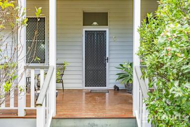 House For Sale - QLD - Bundaberg South - 4670 - Perfect Fusion of Modern and a Historic Past  (Image 2)