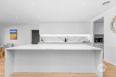 House For Sale - VIC - Botanic Ridge - 3977 - Resort-Style Family Living in the Heart of Botanic Ridge  (Image 2)
