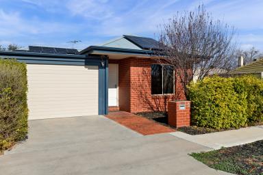 House For Sale - VIC - Mildura - 3500 - Low maintenance living, maximum convenience  (Image 2)