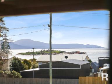 House For Sale - TAS - Bicheno - 7215 - Presentation, Location and Room For All  (Image 2)