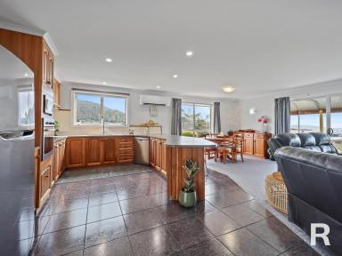 House For Sale - TAS - Bicheno - 7215 - Presentation, Location and Room For All  (Image 2)