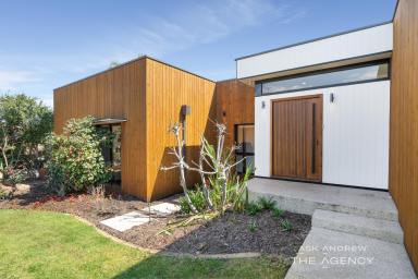 House For Sale - WA - Booragoon - 6154 - Nordic Modern Contemporary  (Image 2)