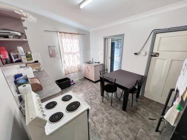 Duplex/Semi-detached For Lease - NSW - Werris Creek - 2341 - Neat & Tidy 2-Bedroom Flat  (Image 2)