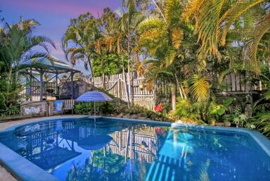 House For Sale - QLD - Macleay Island - 4184 - Spacious Sunset Living - An Absolute Must-See!  (Image 2)