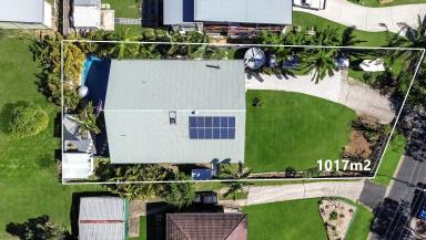 House For Sale - QLD - Macleay Island - 4184 - Spacious Sunset Living - An Absolute Must-See!  (Image 2)
