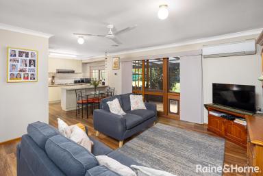 House For Sale - NSW - Coolamon - 2701 - Lovely Lifestyle on Beautiful 4050sqm Block  (Image 2)
