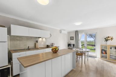House For Sale - VIC - Darlington - 3271 - ESCAPE TO THE COUNTRY, YOUR TREECHANGE AWAITS  (Image 2)