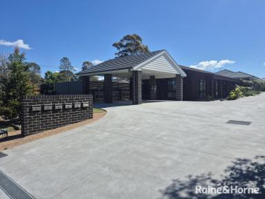House For Lease - NSW - South Nowra - 2541 - Charming 3-Bedroom Home  (Image 2)