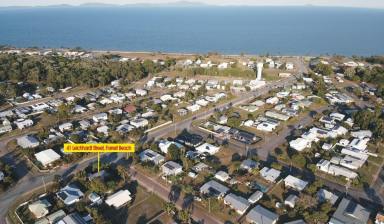 House For Sale - QLD - Forrest Beach - 4850 - LOWSET BEACH HOME FOR THE RENOVATOR!  (Image 2)