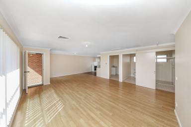 Unit For Sale - NSW - Tumut - 2720 - Central Location!  (Image 2)