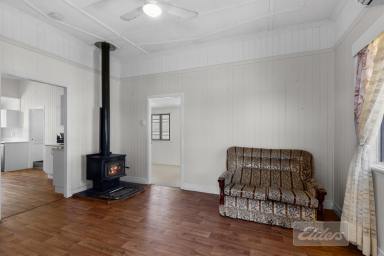 House For Sale - QLD - Murgon - 4605 - IDEAL INVESTMENT OR FIRST HOME!  (Image 2)