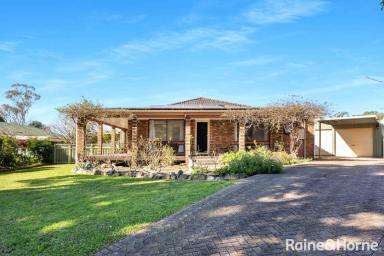 House For Sale - NSW - Bomaderry - 2541 - Leisurely life on Lynmouth  (Image 2)