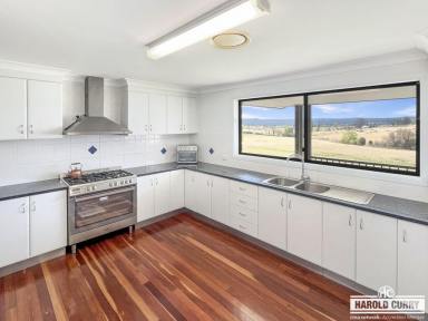 House For Sale - NSW - Tenterfield - 2372 - Spacious Family Home on 9,444mÂ² with Stunning Rural Outlook.....  (Image 2)