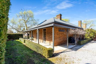 Livestock Auction - NSW - Millthorpe - 2798 - A well-presented and historic circa 1860 residence  (Image 2)