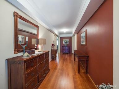 House For Sale - WA - Heathridge - 6027 - Opposite Stunning Abrolhos Park  (Image 2)
