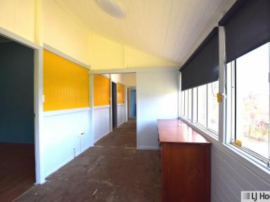 House For Sale - QLD - Tully - 4854 - Charming Renovated Home with picturesque Mountain Views  (Image 2)