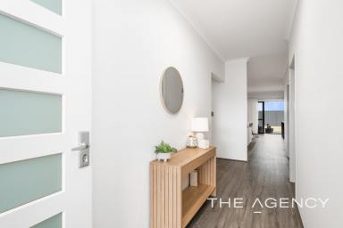 House For Sale - WA - Treeby - 6164 - A Sleek & Stylish Family Home  (Image 2)
