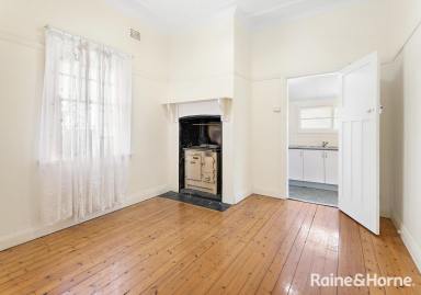 House For Lease - NSW - Kiama - 2533 - Cosy Cottage in Central Kiama  (Image 2)