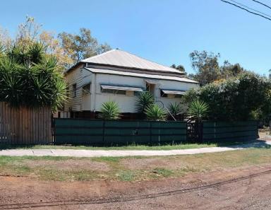 House For Sale - QLD - Dalby - 4405 - Myall Street Magic -  Price Reduced!  (Image 2)