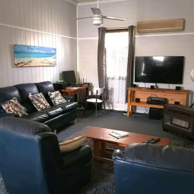 House For Sale - QLD - Dalby - 4405 - Myall Street Magic  (Image 2)