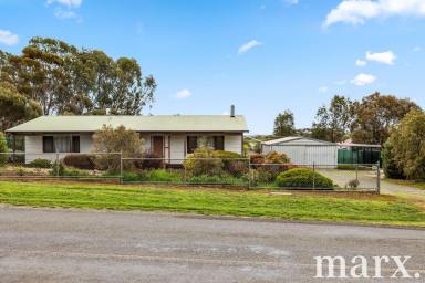 House For Sale - SA - Truro - 5356 - Modern home with great outdoor spaces….  (Image 2)