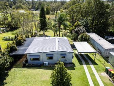 House For Sale - NSW - Copmanhurst - 2460 - BIG BLOCK, NEAT HOUSE, WALK TO THE VILLAGE PUB & SCHOOL  (Image 2)