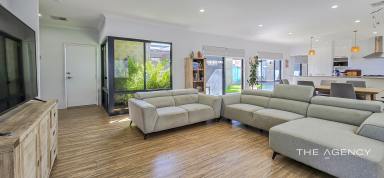 House For Sale - WA - Kalbarri - 6536 - Spacious Family Haven  (Image 2)