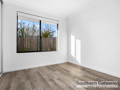 House For Lease - WA - Calista - 6167 - Newly Established - Light and Bright Home  (Image 2)