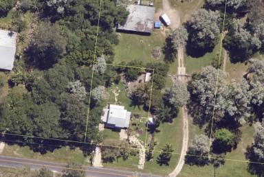 House For Sale - QLD - Ellerbeck - 4816 - Timber Charm & Modern Comfort South Of Tully  (Image 2)