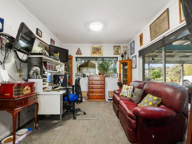 House For Sale - VIC - Nicholson - 3882 - LIFESTYLE PROPERTY WITH DUAL OCCUPANCY  (Image 2)