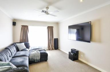 House For Sale - VIC - Mildura - 3500 - Spacious Family Living with Room for Everyone  (Image 2)