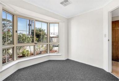House For Lease - SA - Hindmarsh - 5007 - Contemporary Three-Bedroom House  (Image 2)