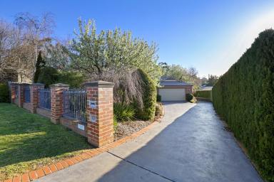 House For Sale - VIC - Warragul - 3820 - Prestige and Beauty  (Image 2)